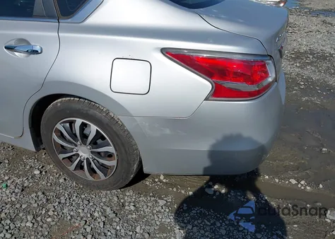 2015 Nissan Altima 2.5/2.5 S/2.5 Sl/2.5 Sv из США, поврежденный, VIN 1N4AL3AP5FC281878